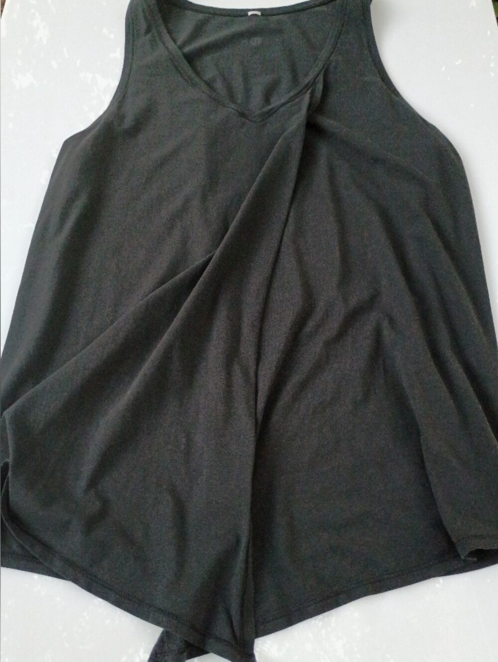 🍃𝓛𝓾𝓵𝓾𝓵𝓮𝓶𝓸𝓷 Knot A Problem Tank Black L